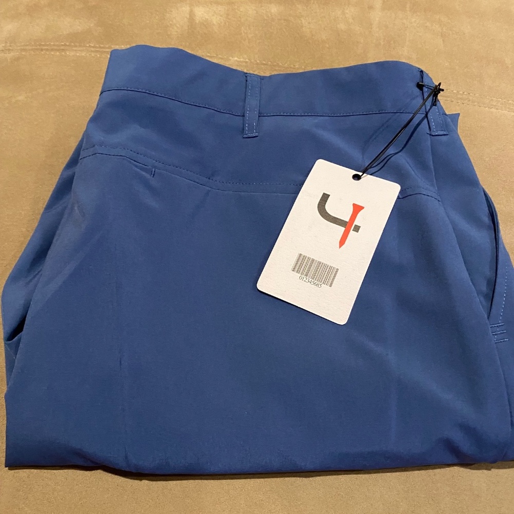 Short Par 4 Golf Pants